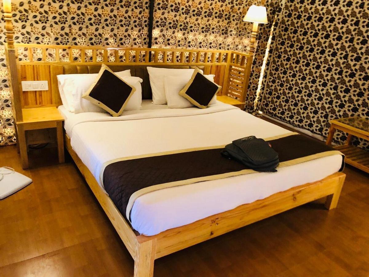 Golden Sandstone Hotel Desert Safari Camp Jaisalmer Extérieur photo