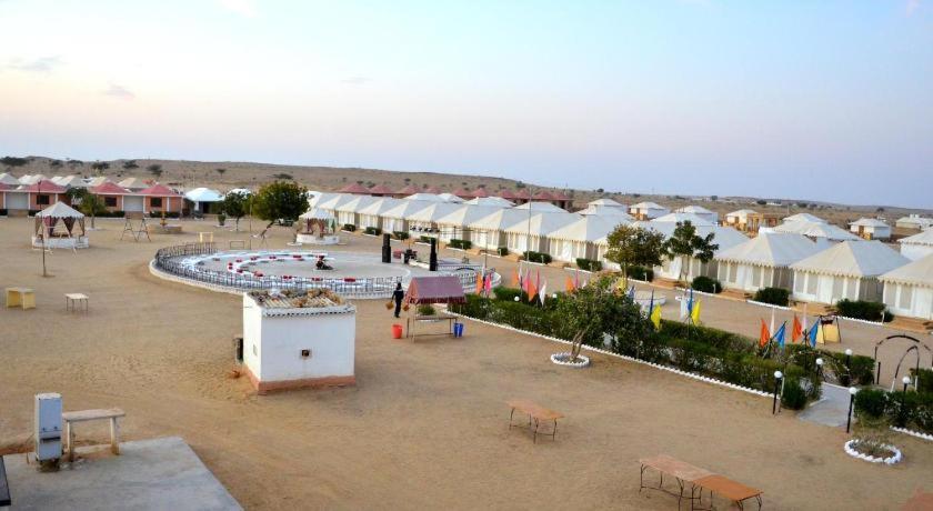 Golden Sandstone Hotel Desert Safari Camp Jaisalmer Extérieur photo